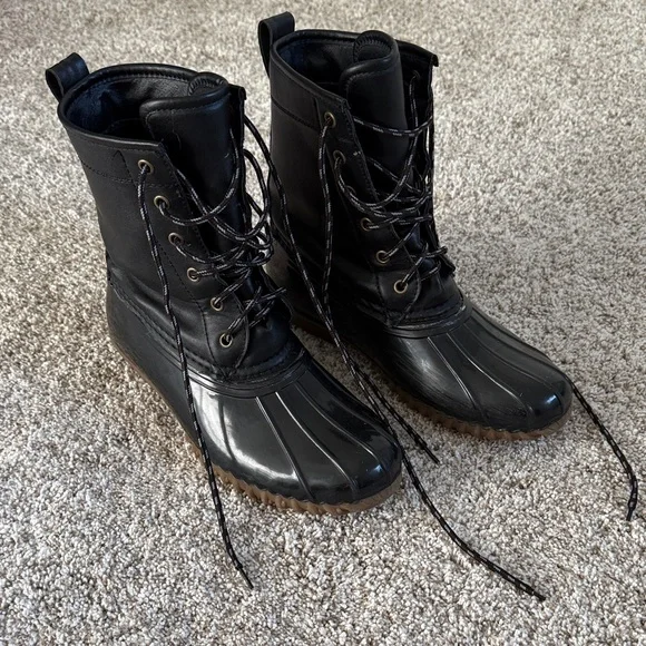 Black duck boots (rain boots) size 8 - Picture 1 of 7